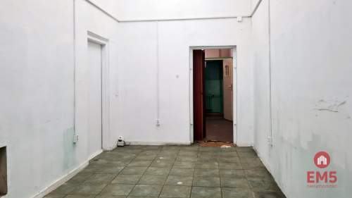 Lokal 28 m2. Parter.