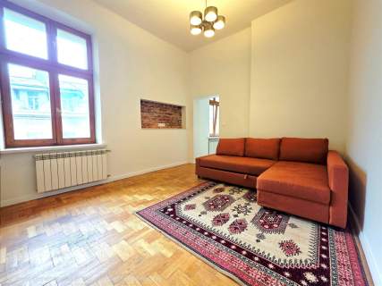 2 POKOJE - RYNEK PODGÓRSKI - 32 M2 - 1 PIĘTRO