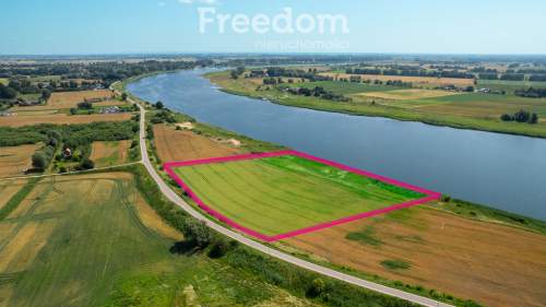 Grunt z ok. 160m własnej linii brzegowej Wisły