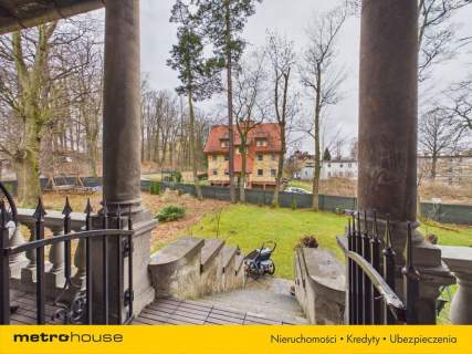 Stylowe duże mieszkanie w Cieplicach
