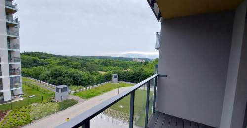 2 pokoje z halą garażową i komórką lokatorską