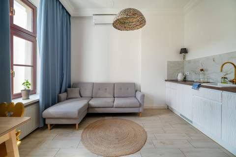 Łódź Piotrkowska/ 4 niezależne kawalerki/ booking