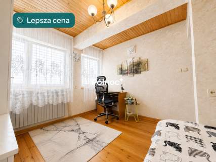 Dom z pompą ciepła i dużą działką
