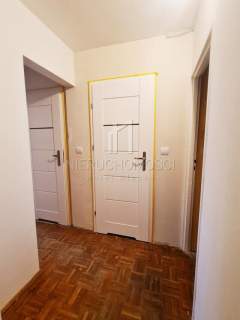 MIESZKANIE Z POTENCJAŁEM W CENTRUM JASŁA - 76 M2 - LOGGIA - 4...