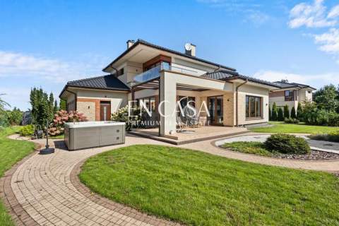 Dom wolnostojący 275 m2 duża działka Wilanów
