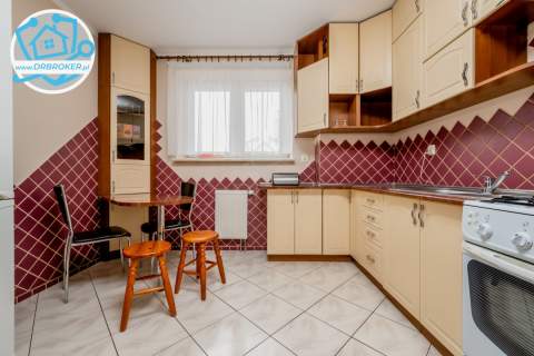 3 pokoje - duży balkon z widokiem na las
