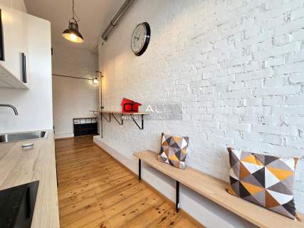 Klimatyczny loft z dużym balkonem 