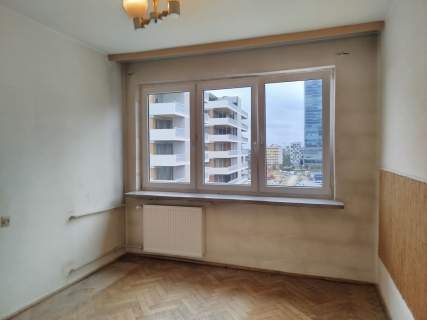 Wola Miedziana 44 m Widok na park Remont