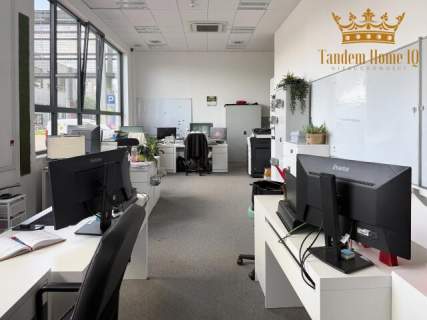 Na wynajem magazyn 435m2, biuro 170m2 w kompleksie biznesowym...