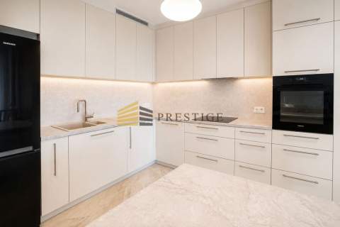  Apartament w budynku z basenem i fitness 