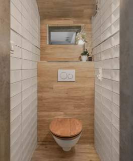 Dom w zabudowie bliźniaczej z garażem i ogrodem