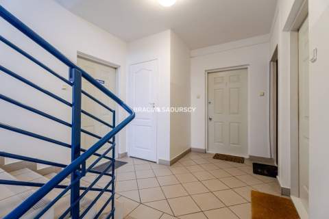 2 pok z duża kuchnią i balkonem ul. Szuwarowa