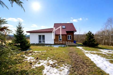 DOM W OTULINIE LASU, SOWINA, KOŁACZYCE, 57AR