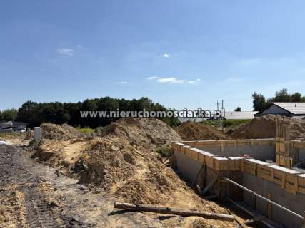 Nowe dwa domy parterowe Turza stan deweloperski