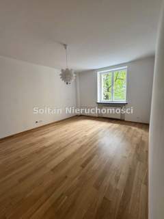 Wilcza CICHE 51m, winda, kamienica, po remoncie
