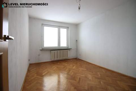 Dom w środku miasta