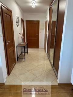 Atrakcyjne 2 pokojowe, garaż, loggia, bliska Wola