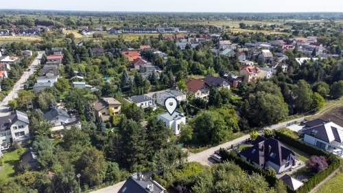 Nowoczesna bryła / Wolnostojący / Działka 700 m2