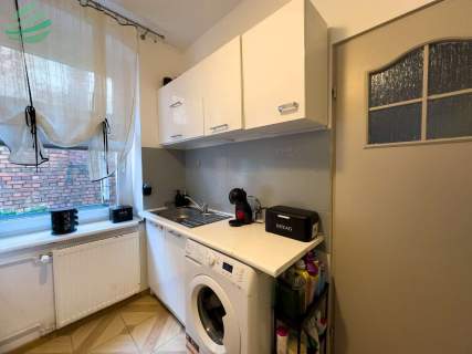 2-pokojowe mieszkanie na parterze kamienicy Gara