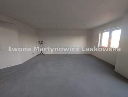 Dom z pompą ciepła, 4 pokoje, 6 ar działka