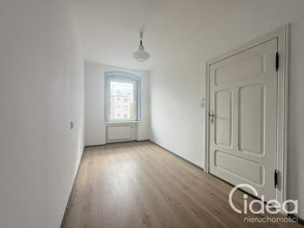 Centrum, 3 pokoje, 48,44m2, przy ZUT Langiewicza