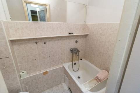 2 pokoje z balkonem Łódź Górna, do remontu