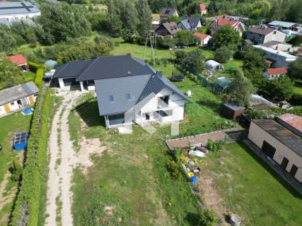 Nowoczesny dom Garaż 2-stanowiskowy PKP 500m