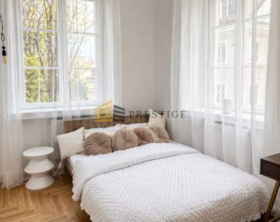 Apartament przy Rynku Nowego Miasta wynajme