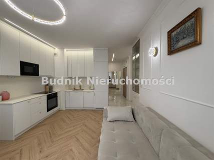 3 POKOJE OGRÓDEK M. POSTOJOWE 