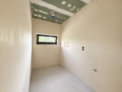 Nowoczesna bryła / Wolnostojący / Działka 700 m2