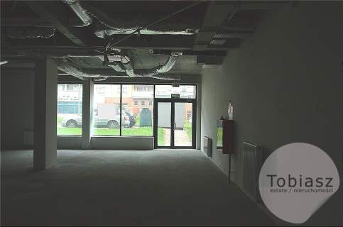 Lokal na parterze 150 m2 duże natężenie ruchu