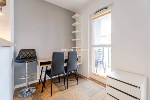 Wrocławska balkon garaż