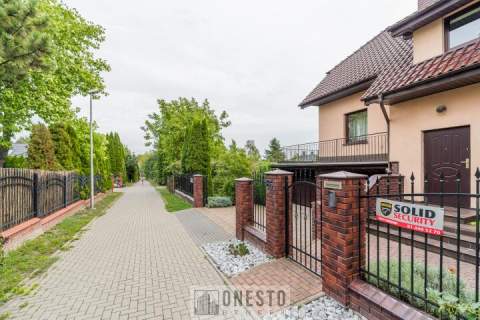  dom 225 m2 7 pokoi działka 835 m2 2 garaże sauna S