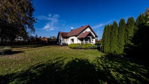 Komfortowy dom z dużą działką, 13 km od Krakowa