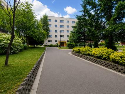 Zadbane 3 pokoje z balkonem na Olechowie