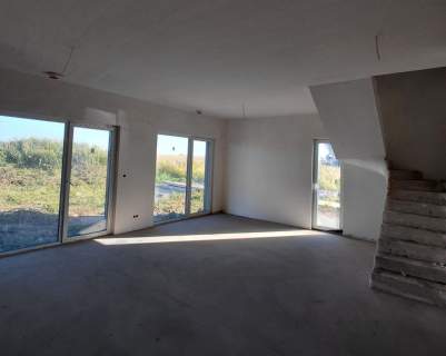 Nowoczesny bliźniak 122 m z ogrodem i garażem
