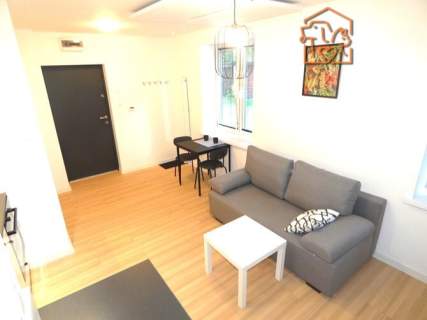 Kawalerka obok Agory, pet friendly, Powst.Warsz.38