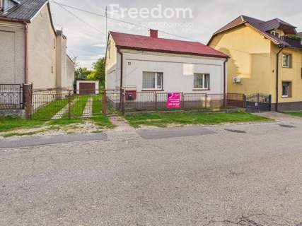 Dom z dużym potencjałem w cichej okolicy