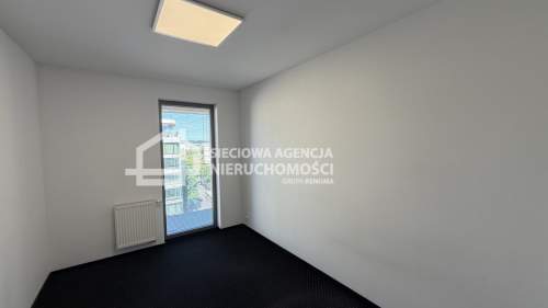 Prestiżowy lokal na Placu Kaszubskim w Śródmieściu
