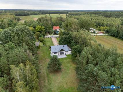 Dom w otuleniu lasu 180 M2 1.1 HA 20 min do Radomia