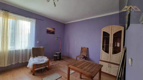 Murowany dom na sprzedaż w Ostrowie