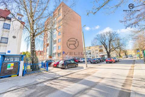 KAWALERKA 18 M PIWNICA   idealna pod wynajem