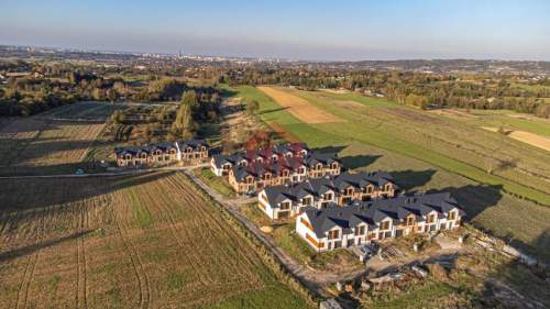 Segment narożny z garażem 139m2 WIDOK na las