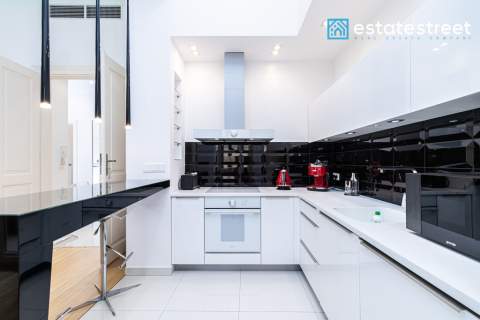 Ekskluzywny apartament z basenem i sauną w centrum
