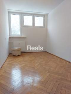 Rondo Wiatraczna. 3 pokoje do wprowadzenia. Balkon