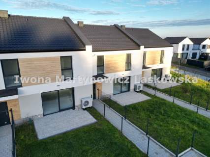 Nowoczesne dwupoziomowe apartamenty pod lasem