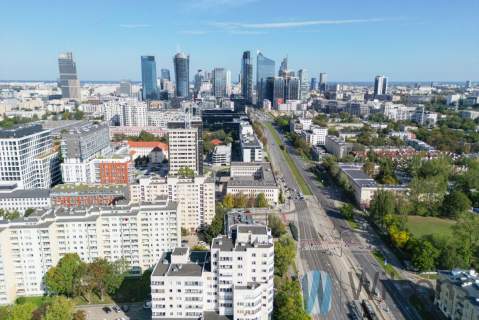 Wyjątkowy apartament z tarasem 33 m   Bliska Wola