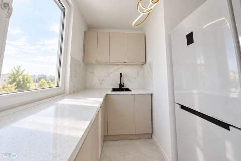 2 pok po gen. remoncie, winda, balkon KSM