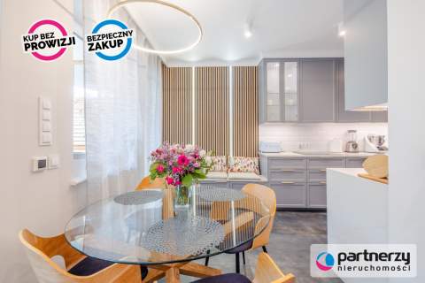 Stylowy Apartament z Ogrodem, Balkonem i Garażem