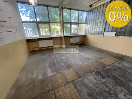 Magazyn produkcja pracownika parter parking dost24